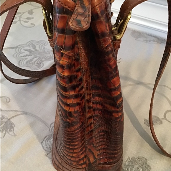 Beautiful Brahmin Croc Embossed Leather Bag - Picture 7 of 11